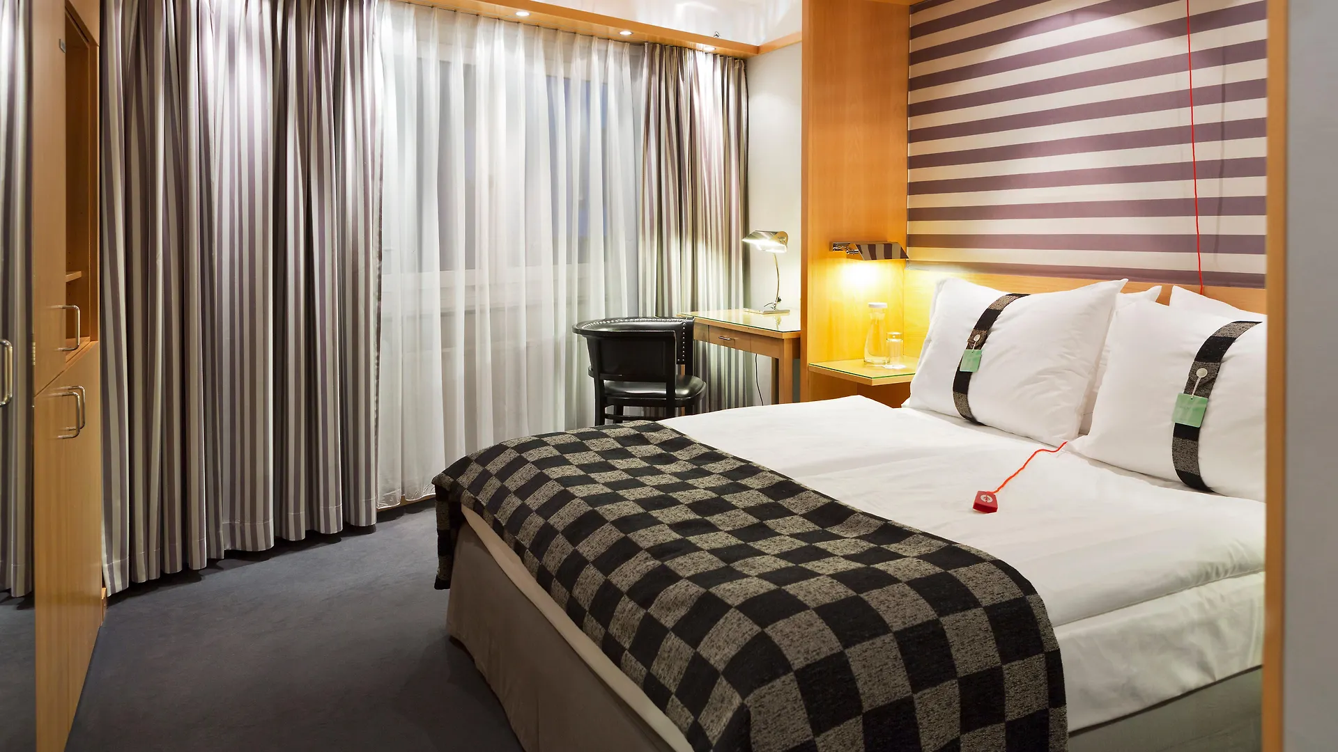 Holiday Inn Vienna City By Ihg 4*,  Австрия