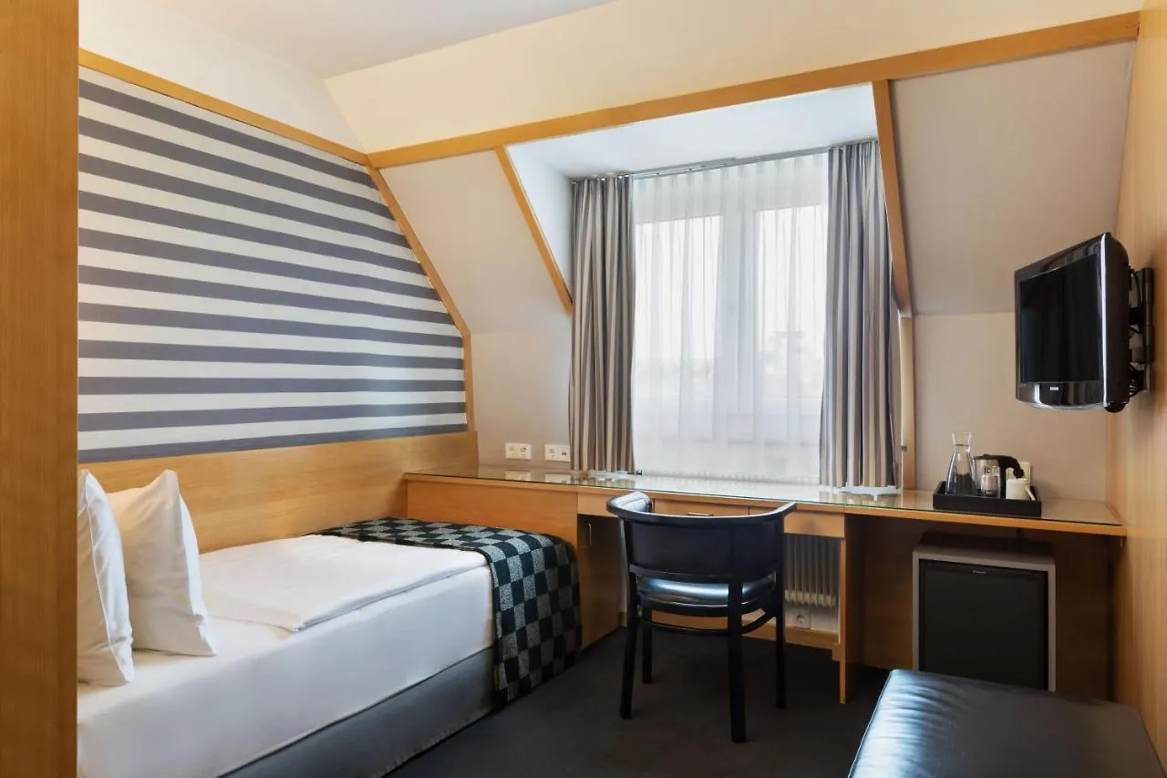 **** Отель Holiday Inn Vienna City By Ihg Австрия
