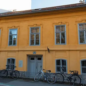 Apartment In Beim Lkh Graz