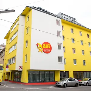 A&t & Albergue