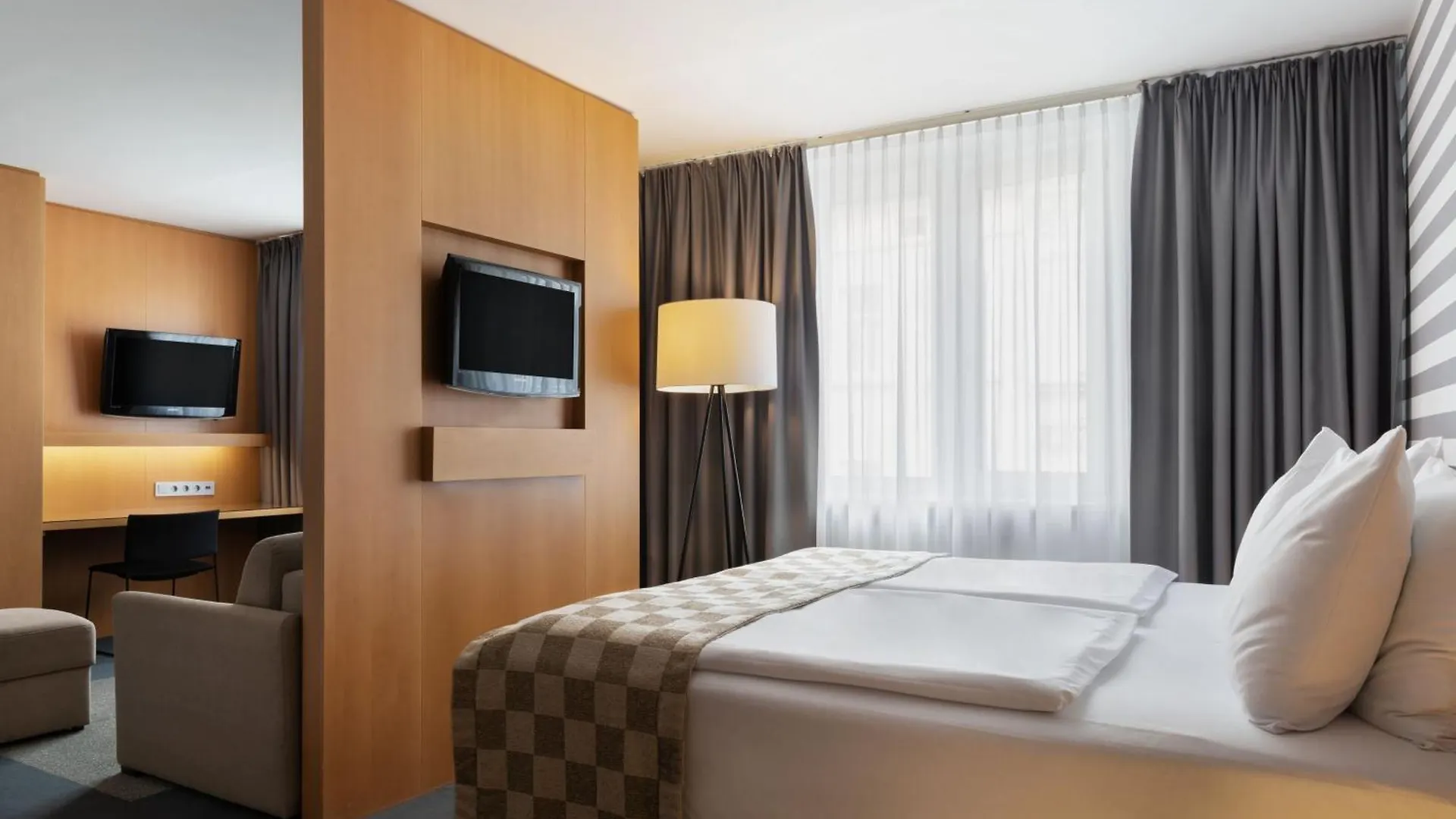 Holiday Inn Vienna City By Ihg Hotel